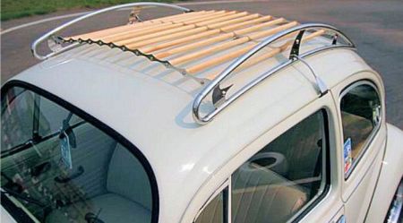 Dachgepäckträger aus poliertem Edelstahl